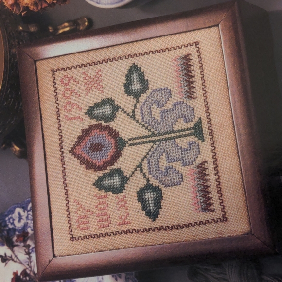Just CrossStitch Magazine October 1999 - Picture 10 of 15